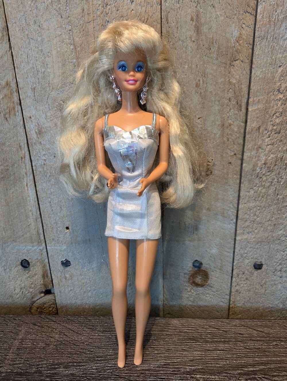 Mattel Sparkle Eyes Barbie Fashion Doll W/Original Jewlery Dress 1991 Vintage